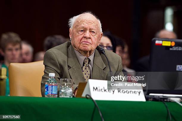 Actor Explotation 36 Mickey Rooney Elder Abuse Stock Photos, High-Res Pictures, and ...