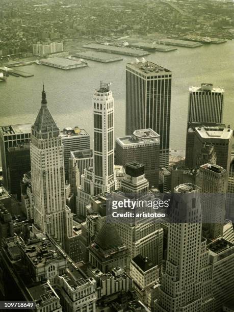 vista sullo skyline del quartiere finanziario di world trade center - anno 1980 foto e immagini stock