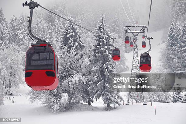 red cable cars - cable car 個照片及圖片檔