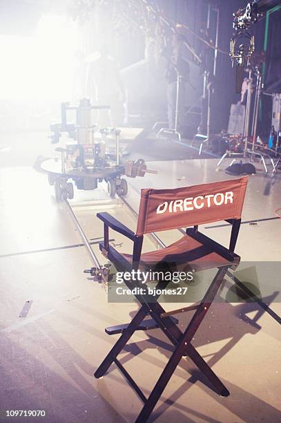 director's chair on movie and television set - film director stockfoto's en -beelden