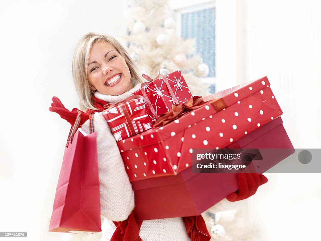 Mulher de compras para presentes