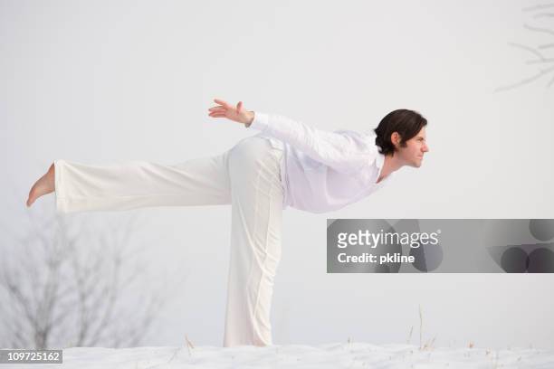 463 Yoga Men Long Hair Photos and Premium High Res Pictures - Getty Images