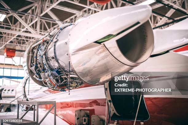 157 Aircraft Engine Cover Stock Photos, High-Res Pictures, and Images ...