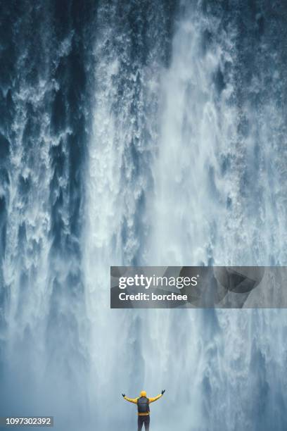 majestic waterfall - skogafoss waterfall stock pictures, royalty-free photos & images