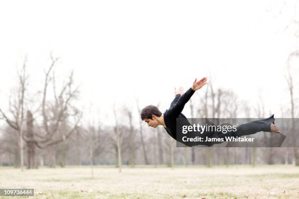 Man Falling In The Air Photos and Premium High Res Pictures - Getty Images