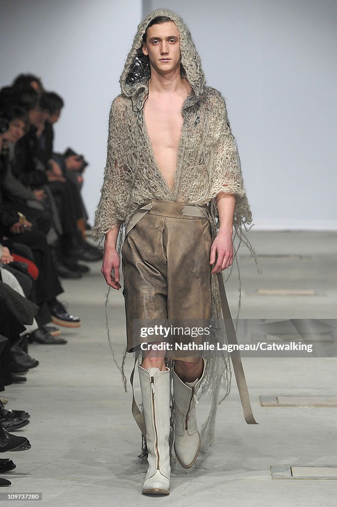 Josephus Thimister - Runway RTW - Autumn Winter 2011 - Paris Fashion Week