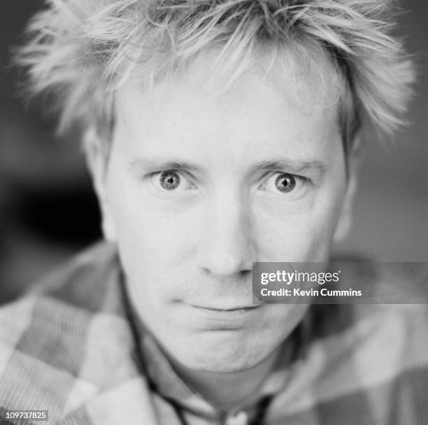Singer Rotten 64 1989 Lydon Photos & High Res Pictures - Getty Images