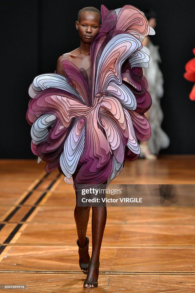 Iris Van Herpen : Runway - Paris Fashion Week - Haute Couture Spring Summer 2019