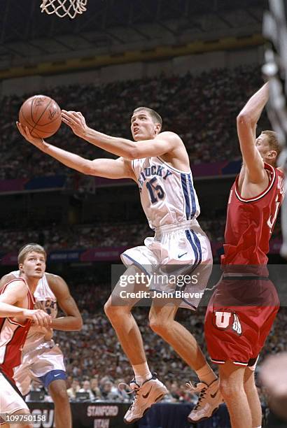 Final Four: Kentucky Jeff Sheppard in action vs Utah Britton Johnsen at Alamodome.San Antonio, TX 3/30/1998CREDIT: John Biever