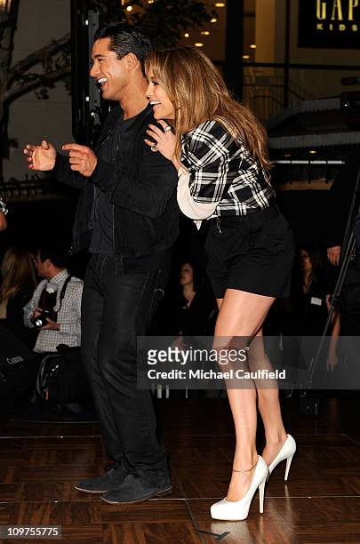 Mario Lopez and singer/actress Jennifer Lopez visits EXTRA at The Grove on March 3, 2011 in Los Angeles, California.
