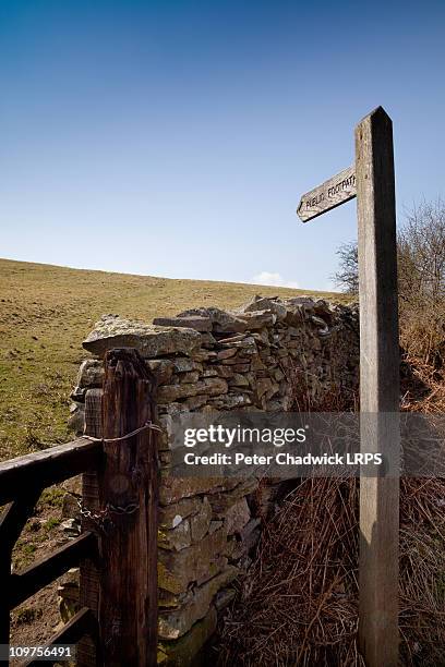 dales footpath - footpath sign stock pictures, royalty-free photos & images