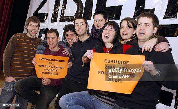 Basque Group 15 Ispoure Stock Photos, High-Res Pictures, and Images - Getty Images