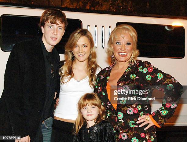 Tanya Tucker with her children Grayson Tucker, Presley Tucker and Layla Tucker