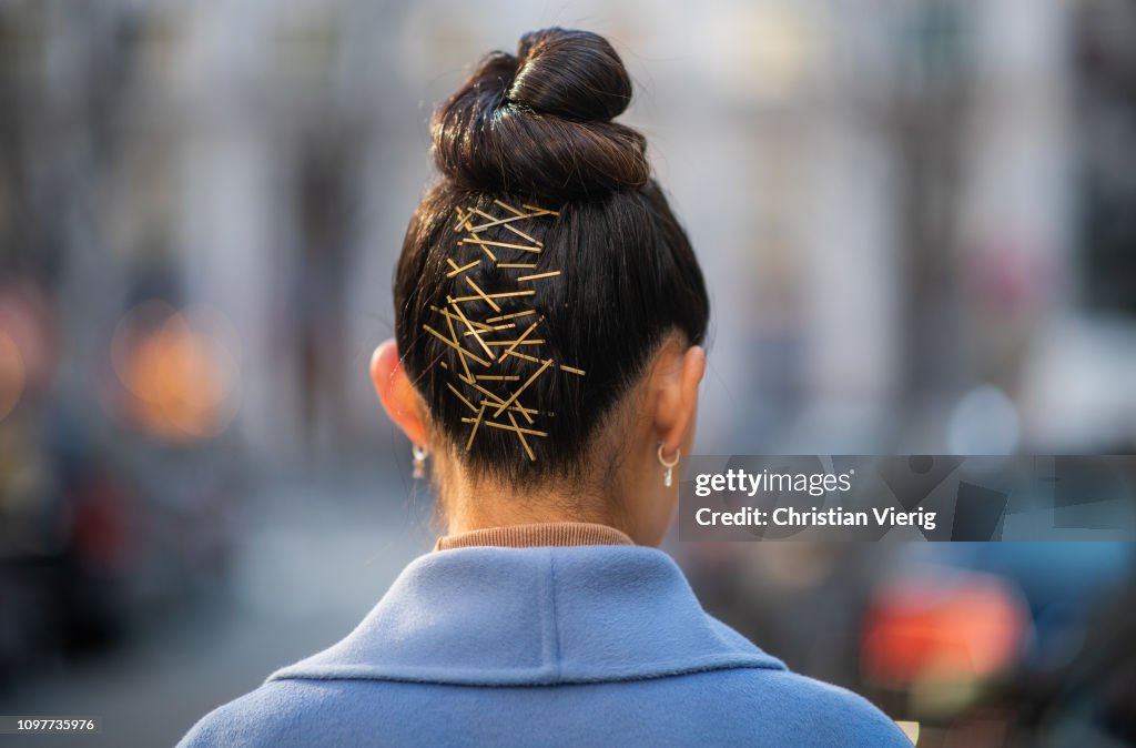 Street Style - Paris Fashion Week - Haute Couture Spring Summer 2019 : Day One