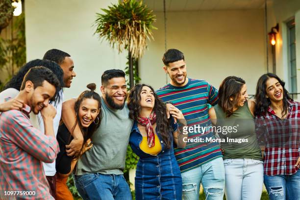 cheerful multi-ethnic friends having fun in party - latinoamericano fotografías e imágenes de stock