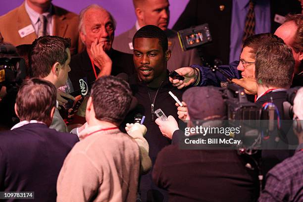 Michael Vick, Philadelphia Eagles QB and winner of the Bert Bell Award for Professional Player of the Year, attends the 74th Annual Maxwell Football...