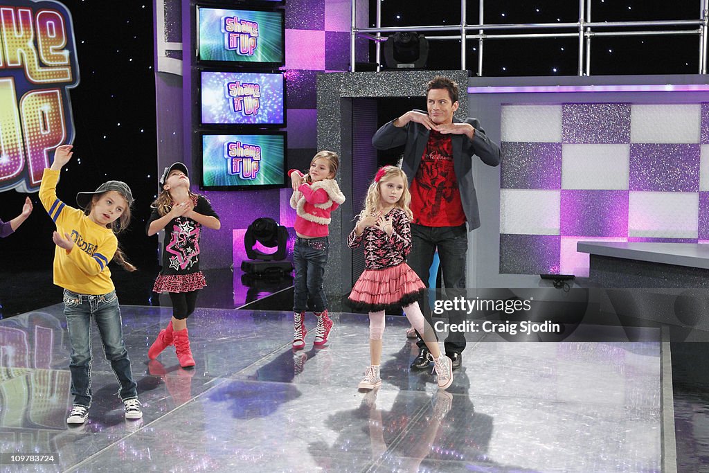 Disney Channel's "Shake It Up!" - Season One