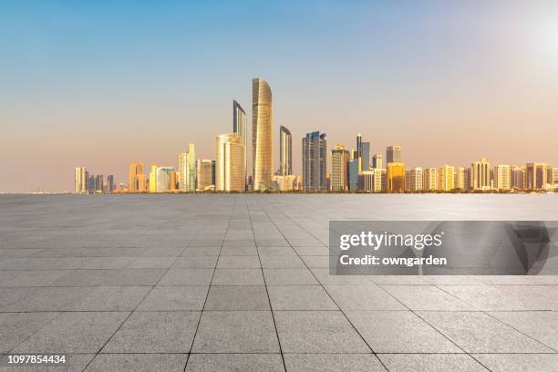 the city square in abu dhabi,uae - abu dhabi city photos et images de collection