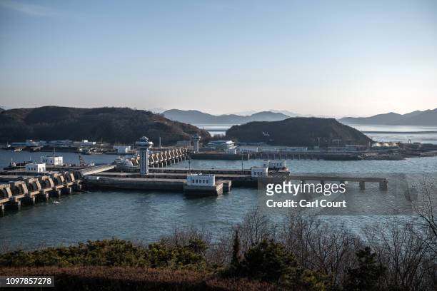 Part of the eight kilometre long West Sea Barrage, a system of dams, lock chambers, and sluices that close off the Taedong River from the Yellow Sea,...