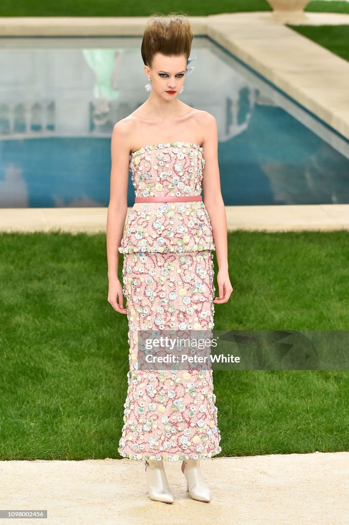 Chanel : Runway - Paris Fashion Week - Haute Couture Spring Summer 2019