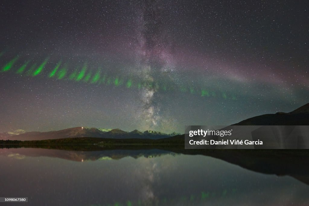 Steve (Steve (atmospheric phenomenon), Northern Lights and milky way over the Patricia Lake in Jasper National Park, Alberta, Canada.