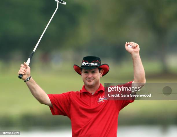 Rory Sabbatini of South Africa celebrates after winning The Honda Classic at PGA National Resort and Spa on March 6, 2011 in Palm Beach Gardens,...