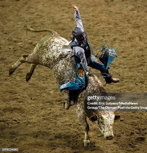 Nathan Helm Ranch Bull Riding Weatherford Oklahoma Photos and Premium High Res Pictures - Getty Images