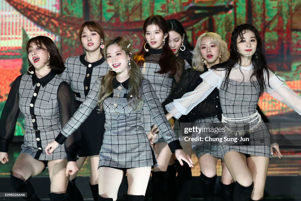 The 8th Gaon Chart K-Pop Awards
