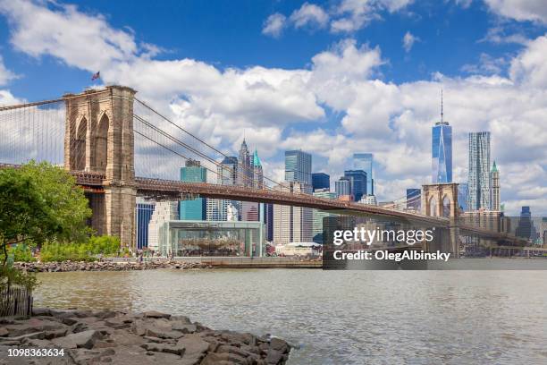 new york city skyline with brooklyn bridge, world trade center, beekman tower and woolworth building, ny, usa. - ponte de brooklyn imagens e fotografias de stock