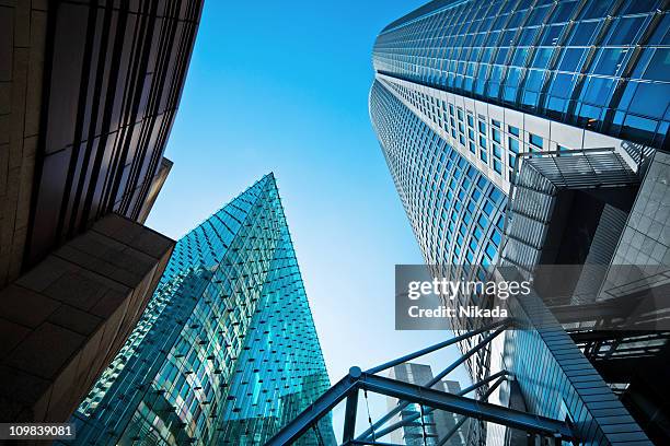 edifícios de escritórios - colinas de roppongi imagens e fotografias de stock