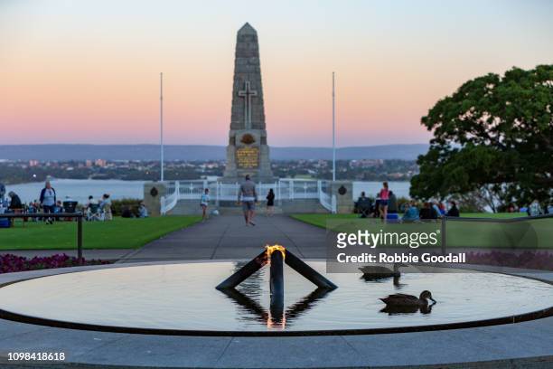 sunset at the eternal flame and state memorial, perth, western australia, australia - war memorial stock pictures, royalty-free photos & images