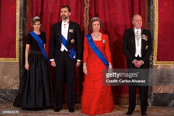 Spanish Royals Princess Letizia, Prince Felipe, Queen Sofia and King Juan Carlos attend a Gala Dinner honouring Chilean President Sebastian Pinera at...