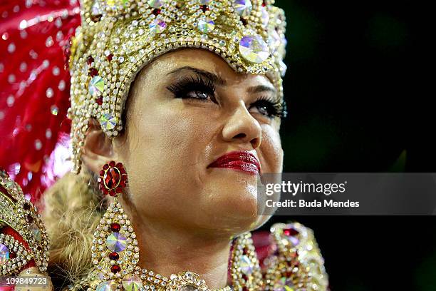 Ellen Roche Photos and Premium High Res Pictures - Getty Images