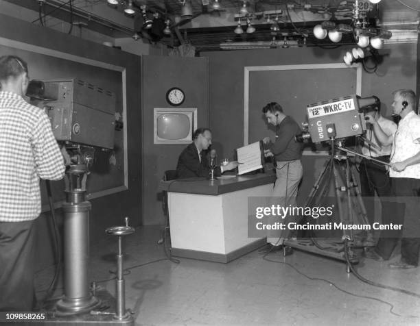 Wkrc Tv Photos and Premium High Res Pictures - Getty Images