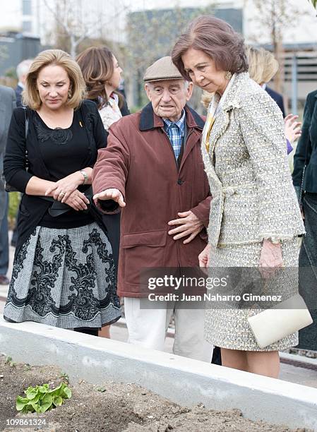 Cecilia Morel de Pinera and Queen Sofia of Spain visit Alzheimer Center of the Fundation Queen Sofia on March 8, 2011 in Madrid, Spain.