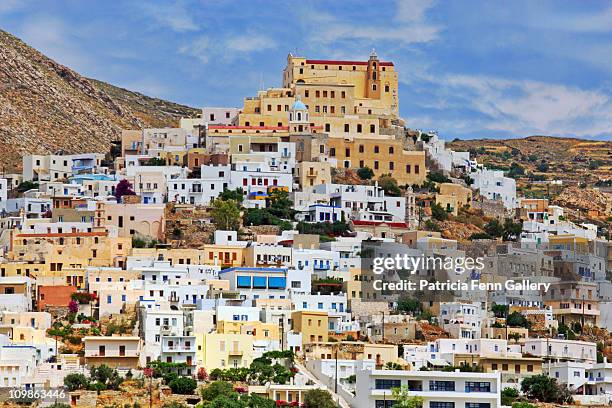 syros, vrodado hill, the church of the assumption - siros fotografías e imágenes de stock