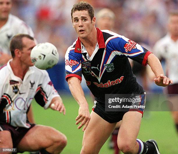 Cliff Beverley of New Zealand avoids the defense during the NRL match between the New Zealand Warriors and the Northern Eagles at Northpower Stadium...
