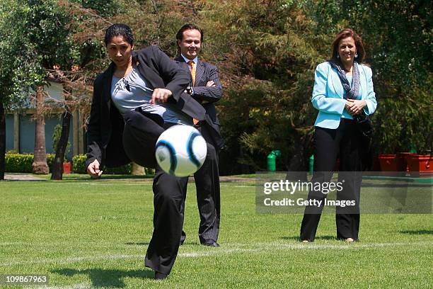 Steffi Jones, Organising Committee President's Cup Women's World Cup 2011, Bernardo de la Garza and Margarita Zavala, first lady of Mexico meet as...