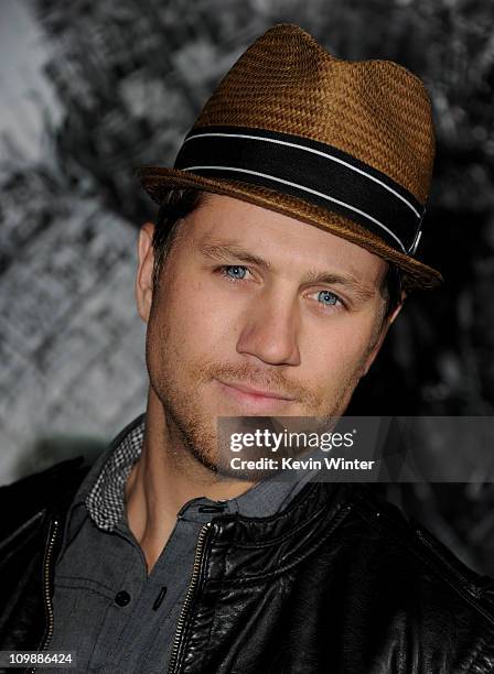 Actor Ross Thomas arrives at the premiere of Columbia Pictures' "Battle: Los Angeles" at the Village Theater on March 8, 2011 in Los Angeles,...