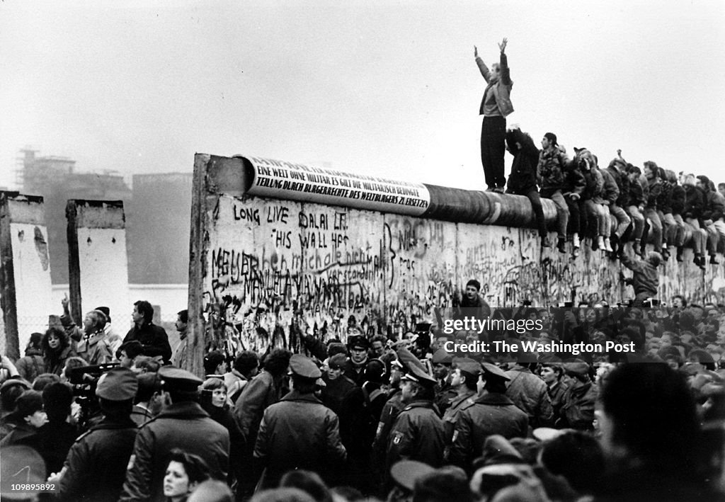11/12/89 - - The opening of the Berlin Wall at Potsdamer Platz. East Germans pour through the newly 
