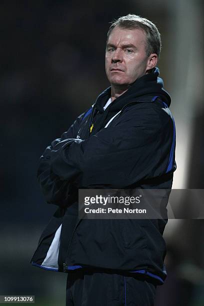 Chesterfield manager John Sheridan looks on during the npower League Two match between Chesterfield and Northampton Town at the B2net Stadium on...