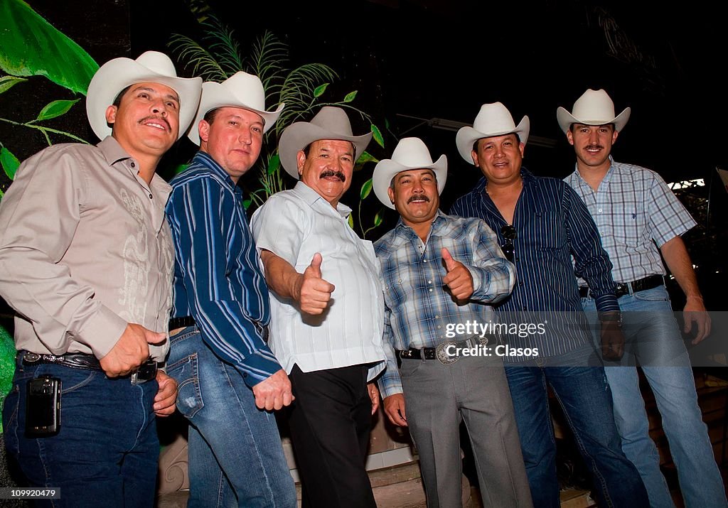 Cardenales de Nuevo Leon - Photo Session