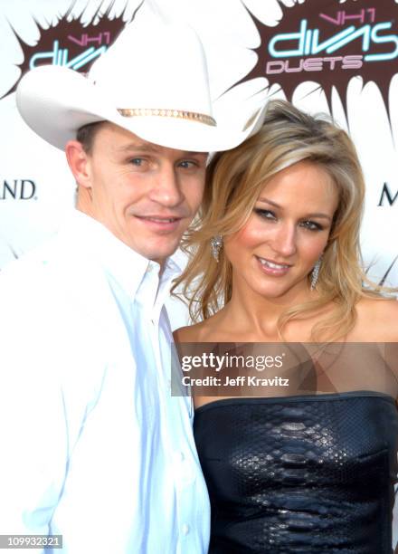 Ty Murray and Jewel during VH1 Divas Duets: A Concert to Benefit the VH1 Save the Music Foundation - Arrivals at MGM Grand in Las Vegas, CA, United...