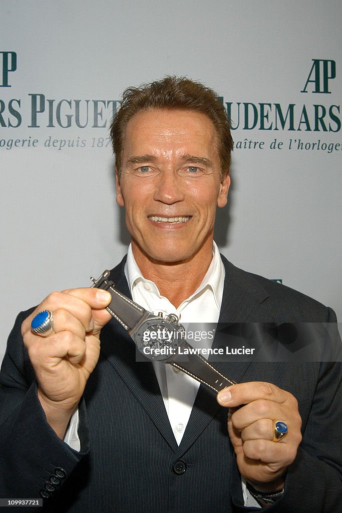 Arnold Hosts Auction Of Limited Edition Items From T3 To Benefit Inner-City Games Foundation