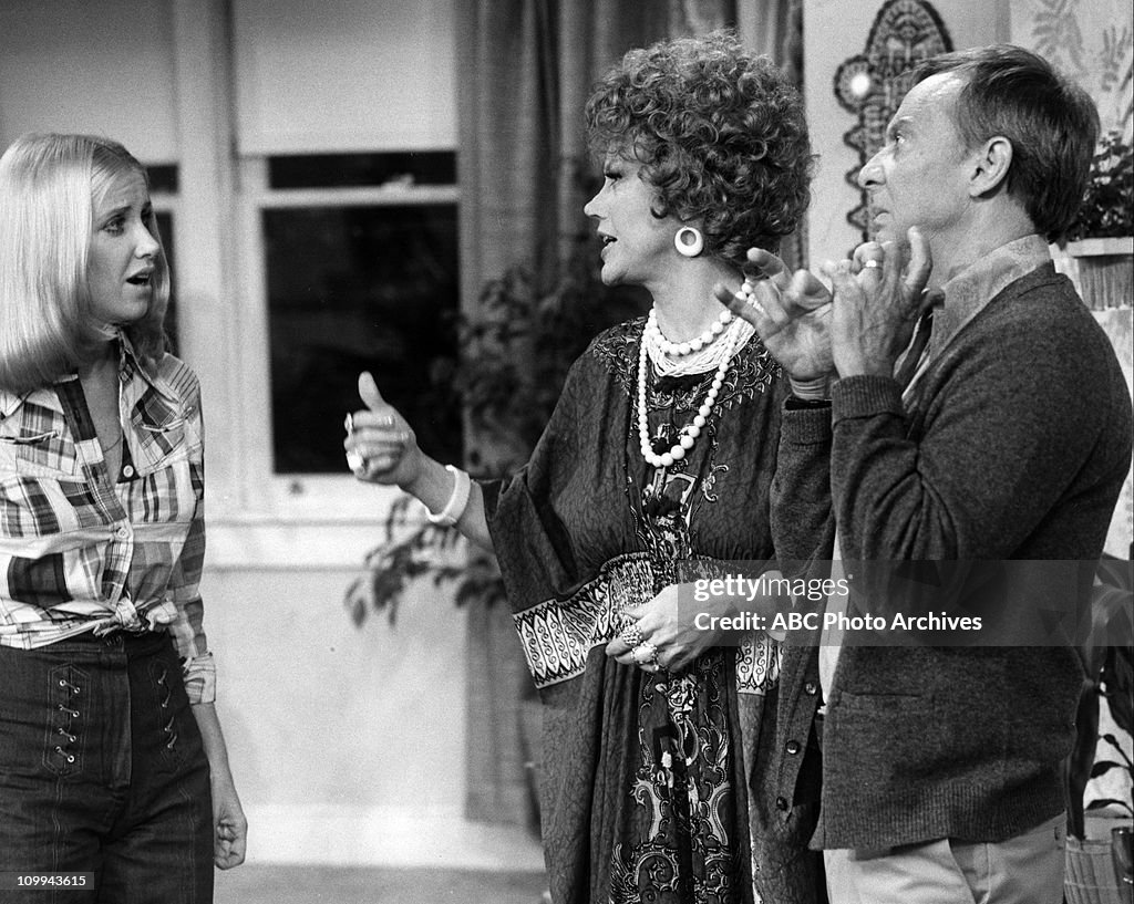 SUZANNE SOMERS;AUDRA LINDLEY;NORMAN FELL