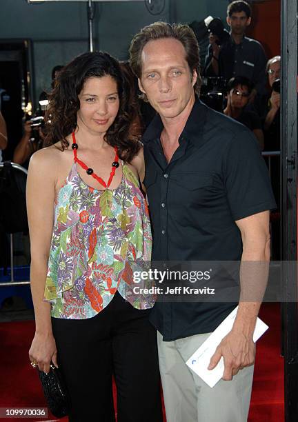 Kymberly Kalil Fichtner and William Fichtner during The Longest Yard Los Angeles Premiere - Arrivals at Grauman's Chinese Theater in Hollywood,...