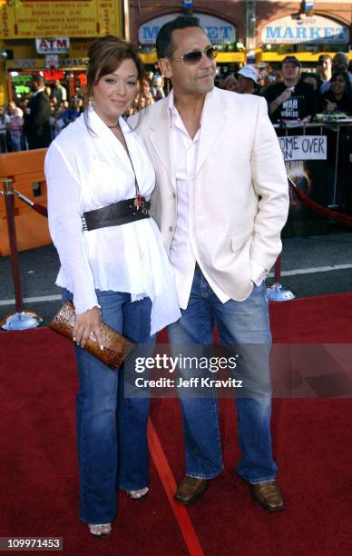 Leah Remini and husband Angelo Pagan during War of the Worlds Los Angeles Premiere and Fan Screening - Arrivals at Grauman's Chinese Theater in Los...