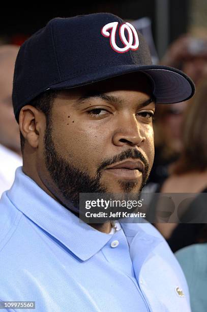 Ice Cube during War of the Worlds Los Angeles Premiere and Fan Screening - Arrivals at Grauman's Chinese Theater in Los Angeles, California, United...