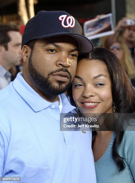 Ice Cube and wife Kim Jackson during War of the Worlds Los Angeles Premiere and Fan Screening - Arrivals at Grauman's Chinese Theater in Los Angeles,...