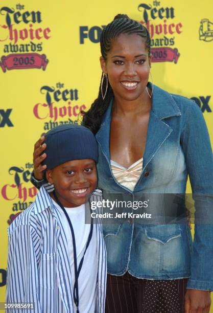 Regina King and Ian Alexander Jr during 2005 Teen Choice Awards - Arrivals at Gibson Amphitheater in Universal City, California, United States.